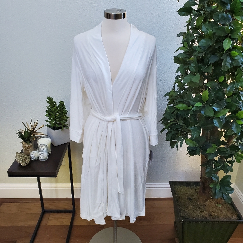 NWT White Terry Robe - Picture 2 of 8